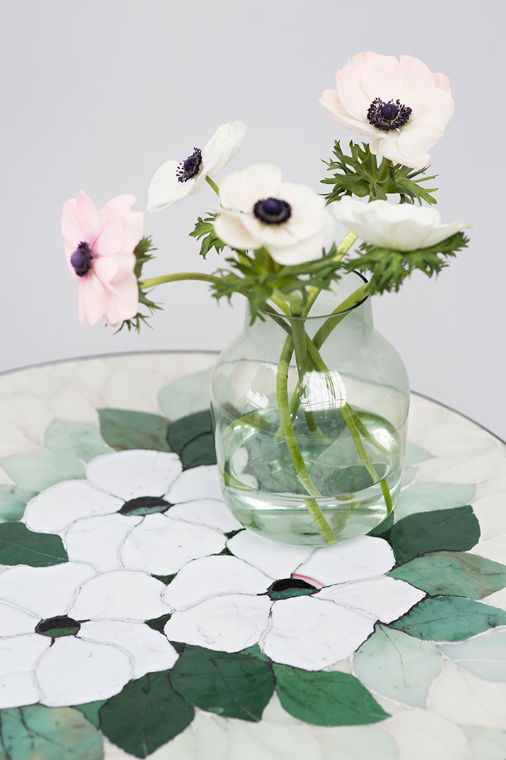 By Zoé-Mosaïque-Petite table en mosaique d'émaux d'inspiration florale-0 - photo 3