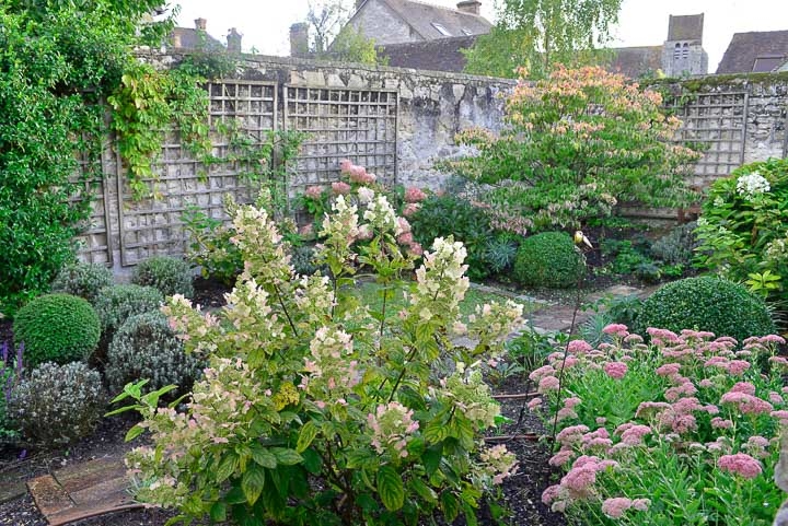 Jardins Intemporels-Paysagiste-Amenagement d'un jardin paysager à la campagne-Jardin - photo 2