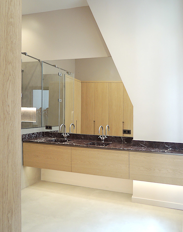 Caroline Champenois-Architecte d'intérieur - Décorateur-Renovation d'un appartement à Paris 6-Bain & Douche - photo 4