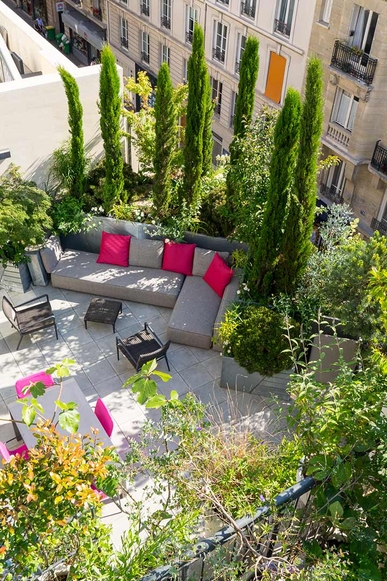 Opus Paysage-Paysagiste-Jardins suspendus pour un triplex parisien