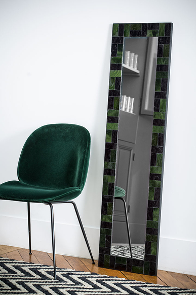 By Zoé-Mosaïque-Miroir en mosaique d'émaux verts et noirs