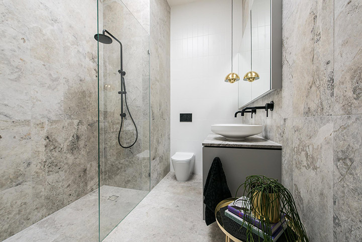 salle de douche à l'italienne - Arch & Home