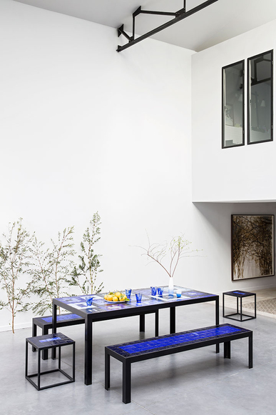 By Zoé-Mosaïque-Table et bancs indoor / outdoor en émaux bleus
